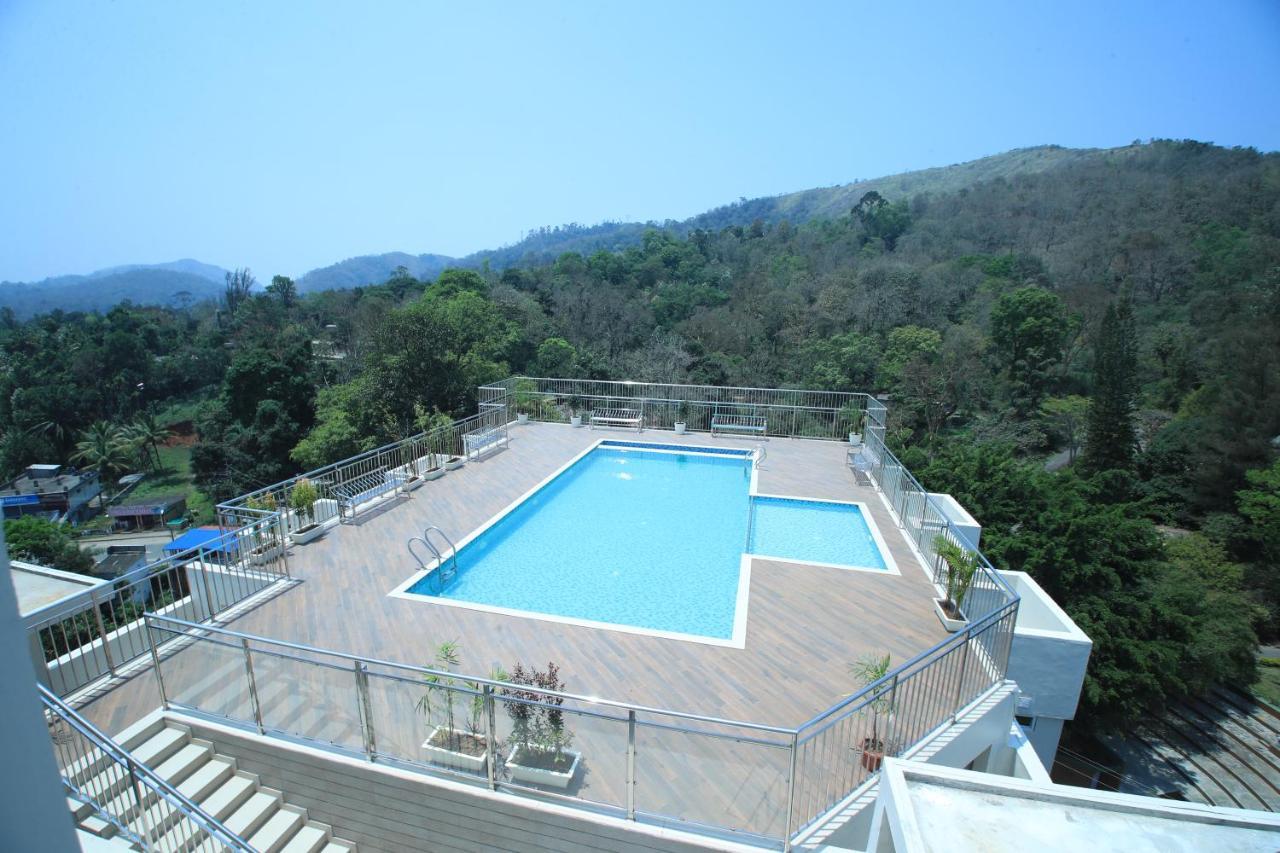 Sterling Thekkady Hotel Exterior photo