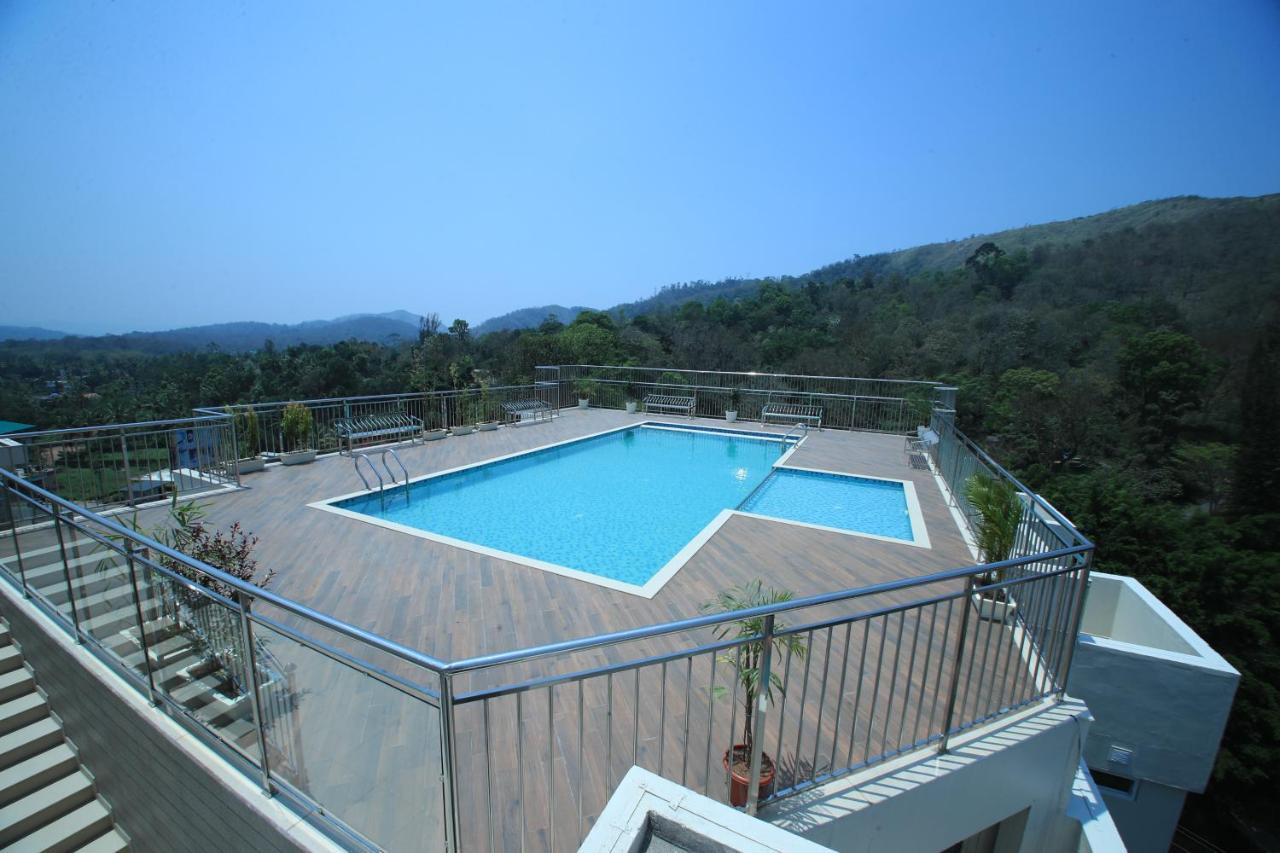 Sterling Thekkady Hotel Exterior photo