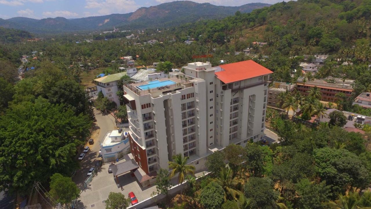 Sterling Thekkady Hotel Exterior photo