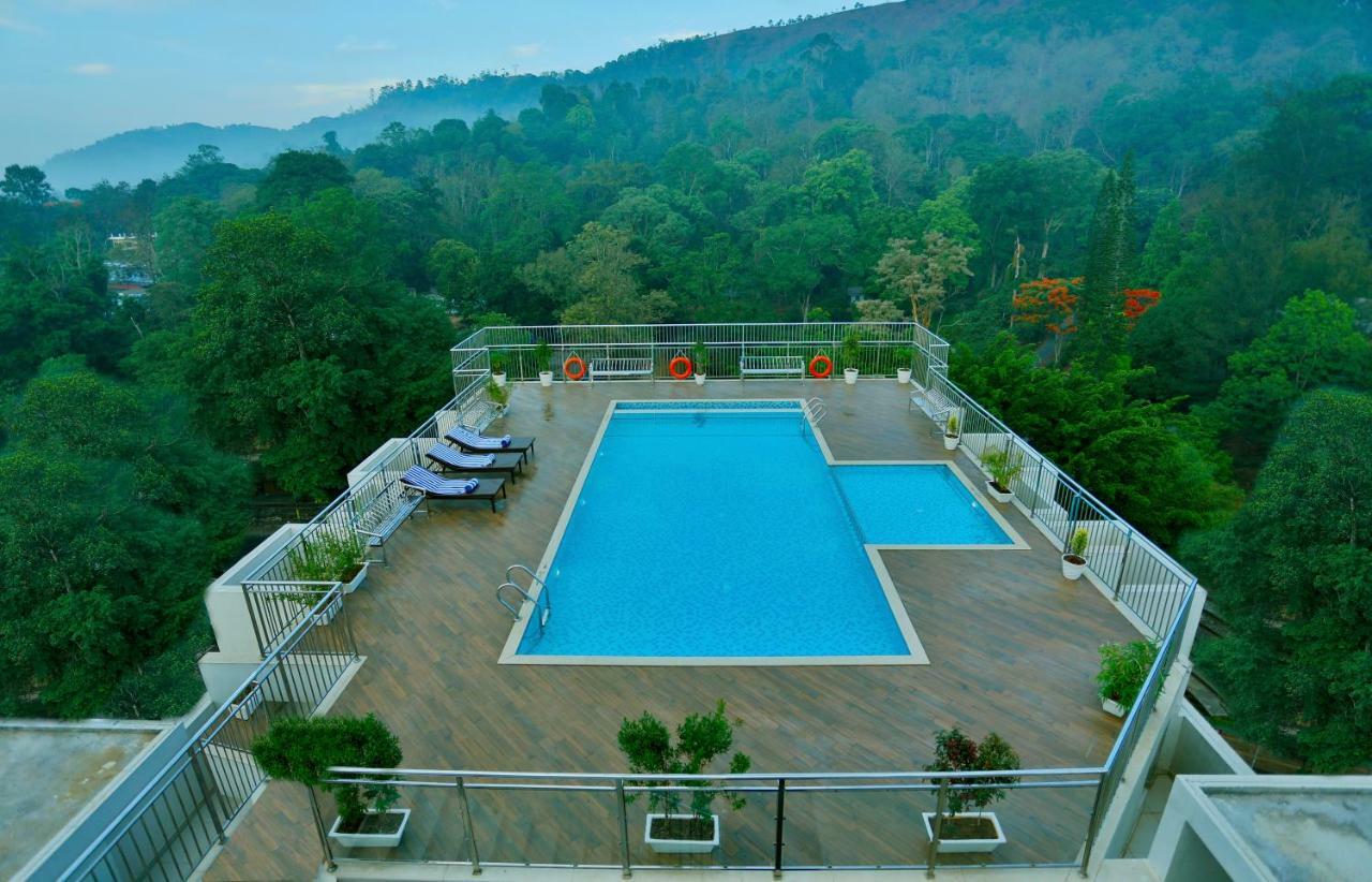 Sterling Thekkady Hotel Exterior photo